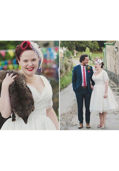 خمر الخمسينيات من القرن الماضي ، طول الشاي/الركبة بأكمام قصيرة من الساتان/الدانتيل بالإضافة إلى فساتين الزفاف الحجم