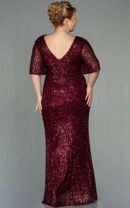 Empire-Kleid mit Schlitz vorne und Poet-Ärmeln, Rüschen und Übergröße für die Brautmutter